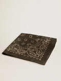 Foulard Collezione Golden di colore verde muschio con motivo paisley