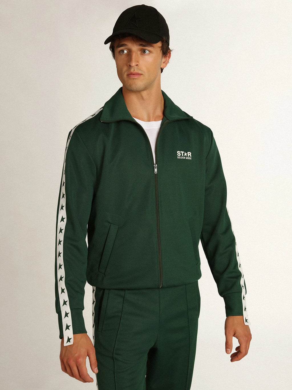 Felpa con zip da uomo di colore verde con nastro bianco e stelle a contrasto