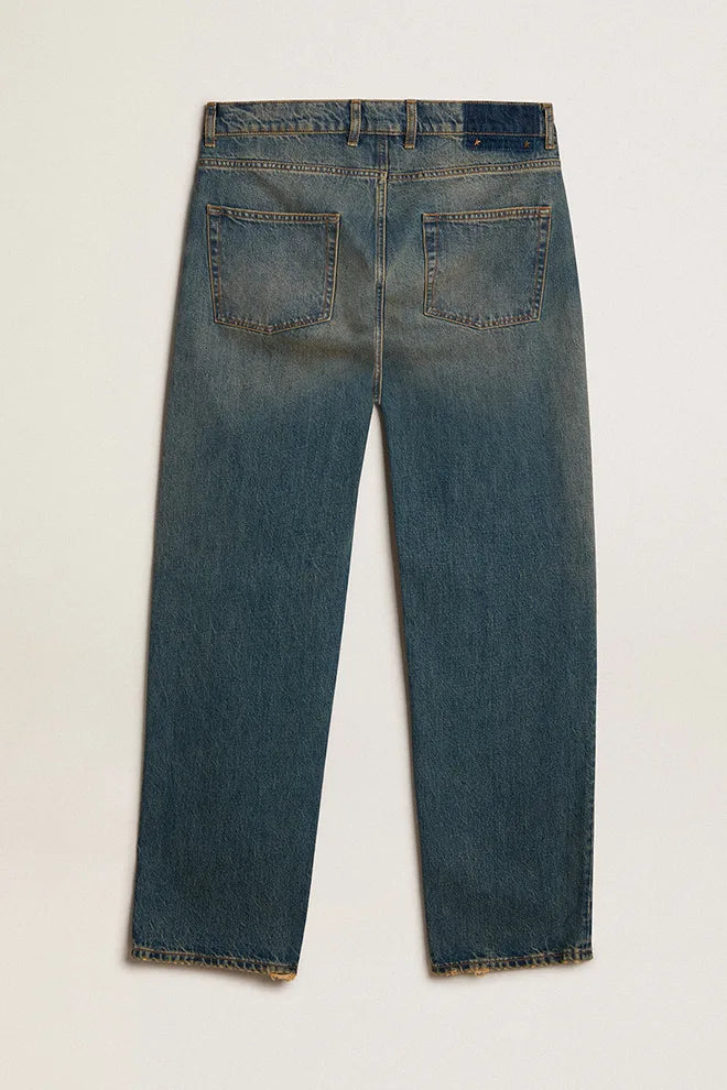 Jeans blu dal trattamento lived-in