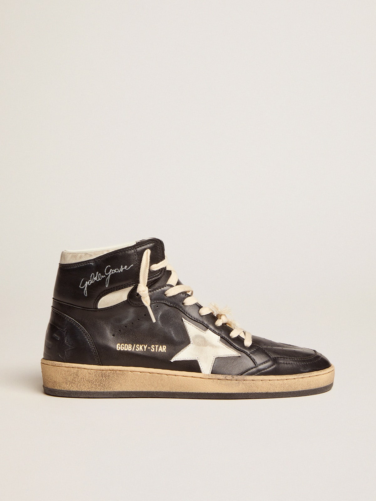 Sneaker Sky-Star in nappa nera con stella in nappa bianca