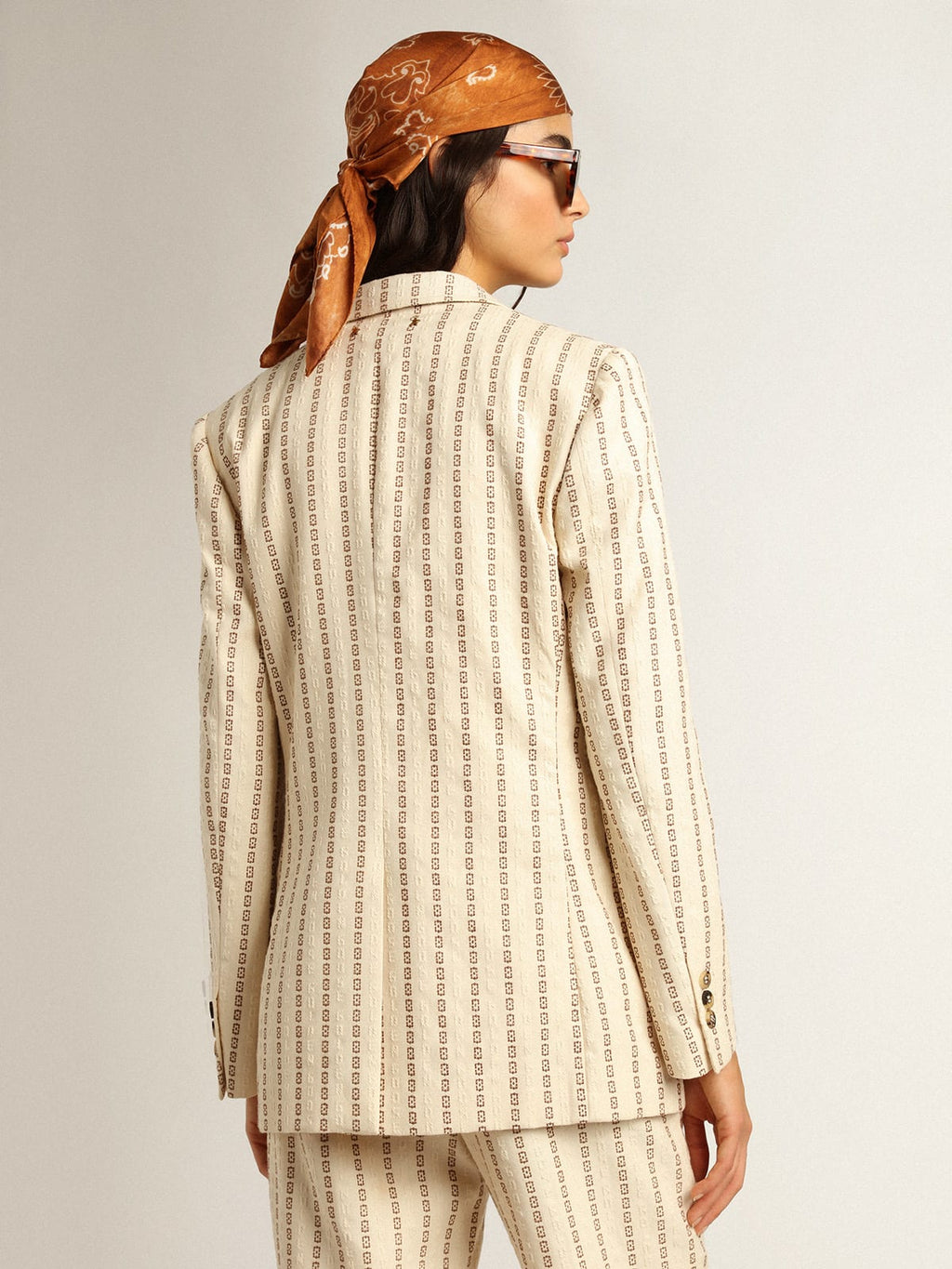 Blazer monopetto in cotone color panna con motivo jacquard