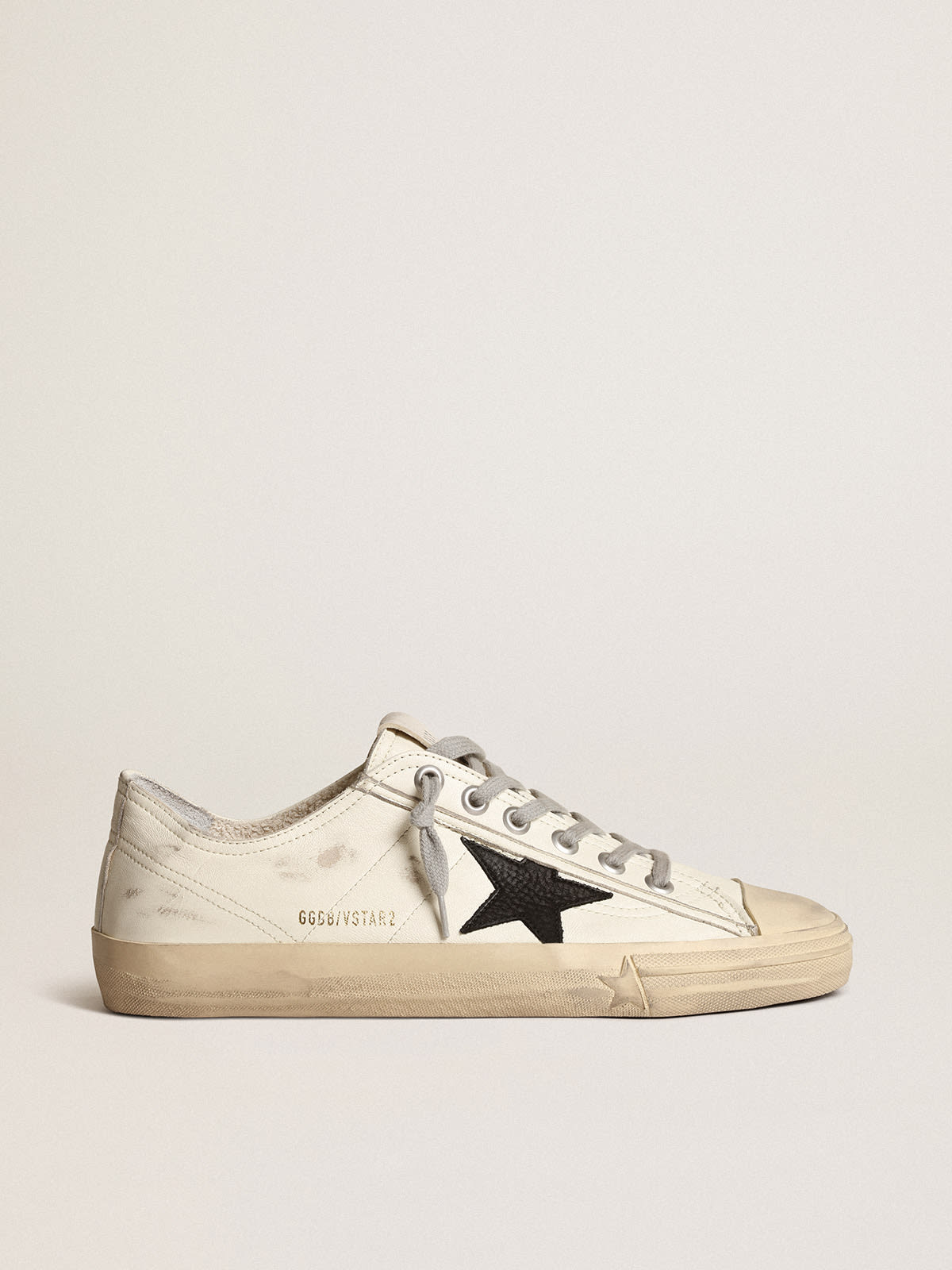 Sneaker V-Star in nappa bianco sporco con stella in nabuk nero