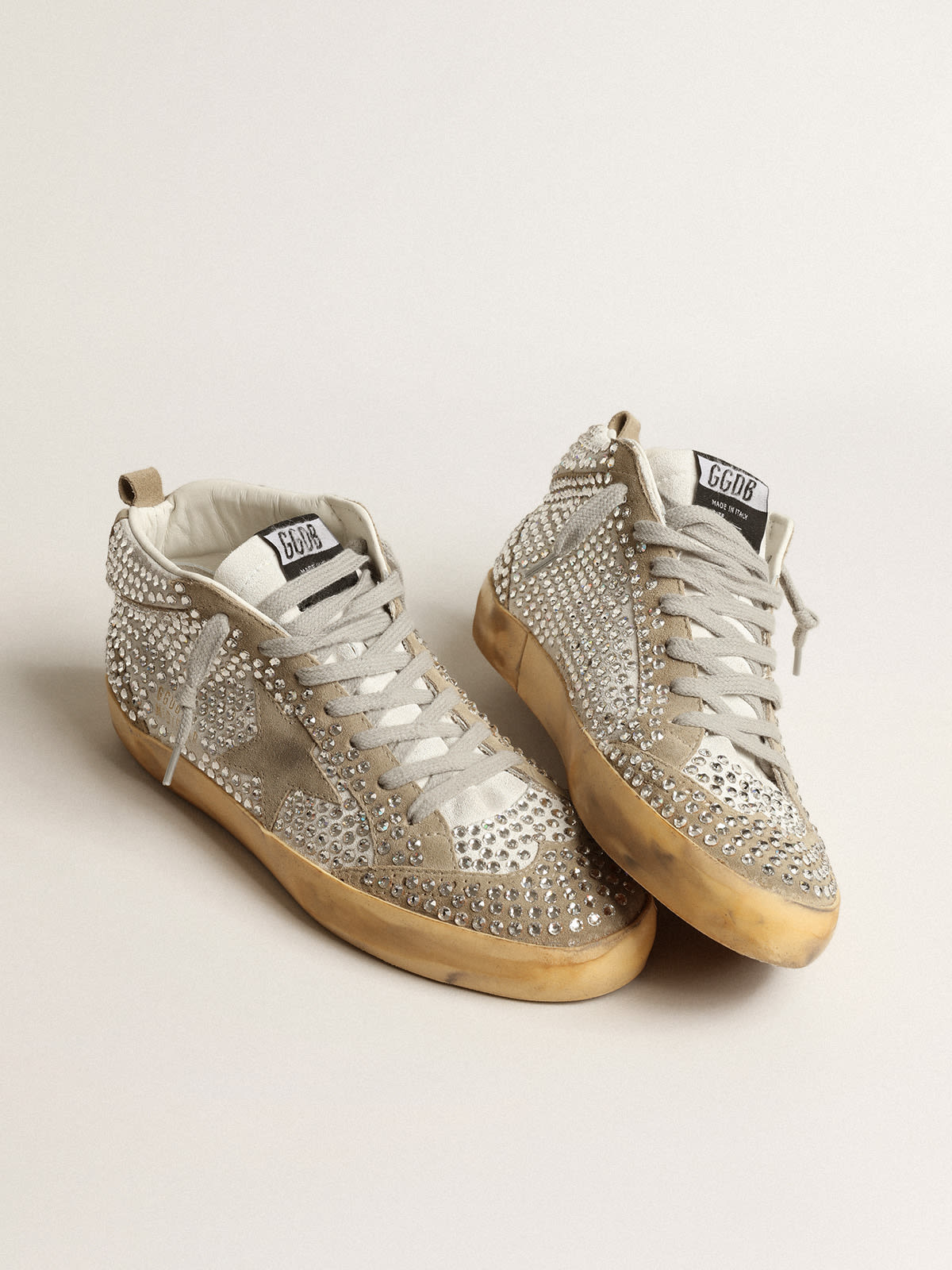 Mid Star in suede bianco e tortora con cristalli Swarovski